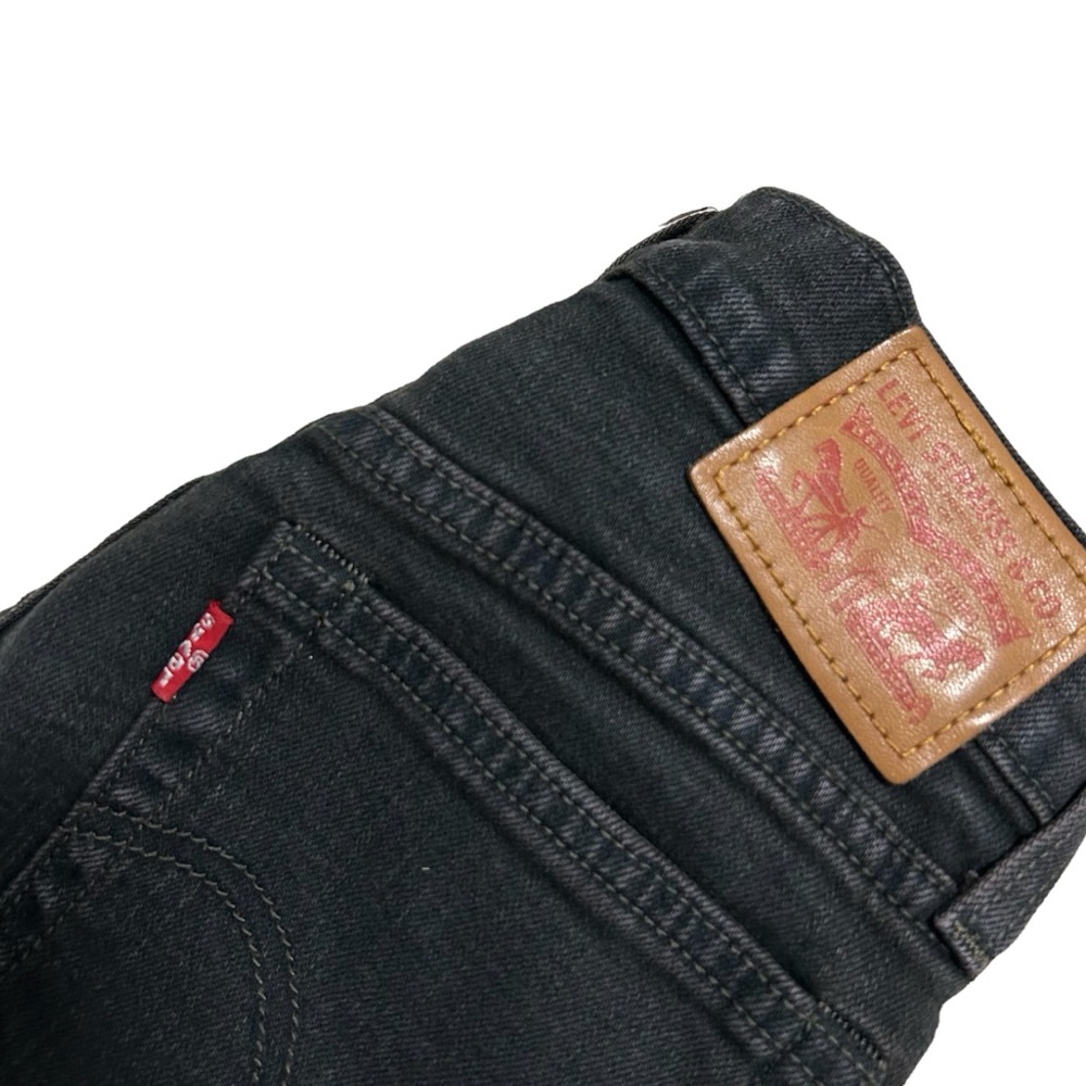 Levi Jeans - Picture 3 of 5
